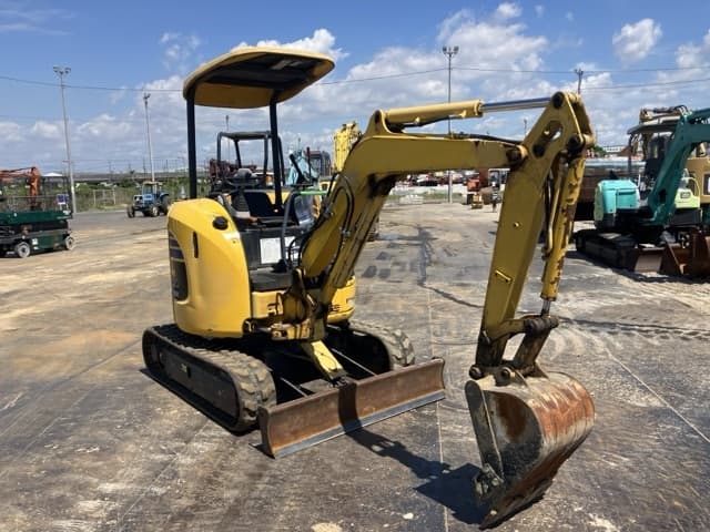 MINI EXCAVATOR — Auction (lot 8457-50015)