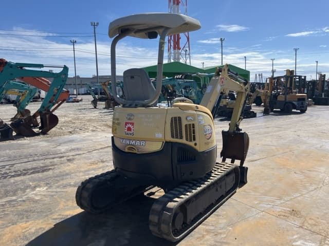 MINI EXCAVATOR — Auction (lot 8457-50017)