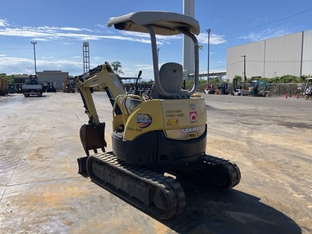 MINI EXCAVATOR — Auction (lot 8457-50017)