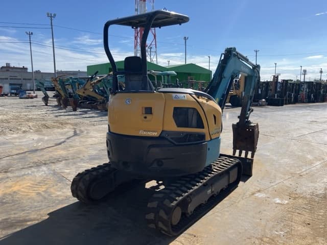 MINI EXCAVATOR — Auction (lot 8457-50018)