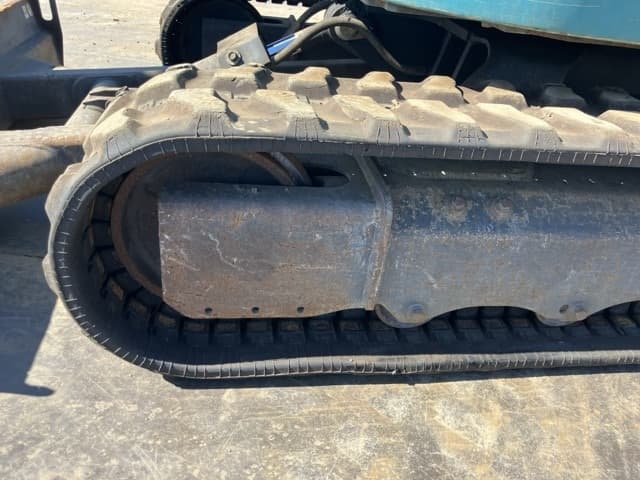MINI EXCAVATOR — Auction (lot 8457-50018)