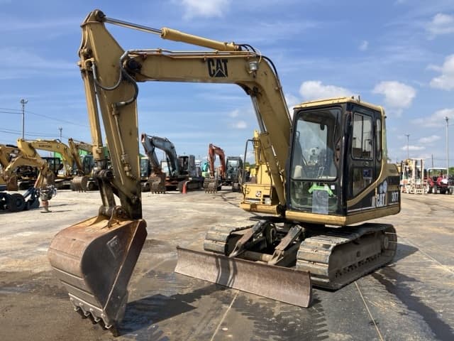 EXCAVATOR — Auction (lot 8457-50021)