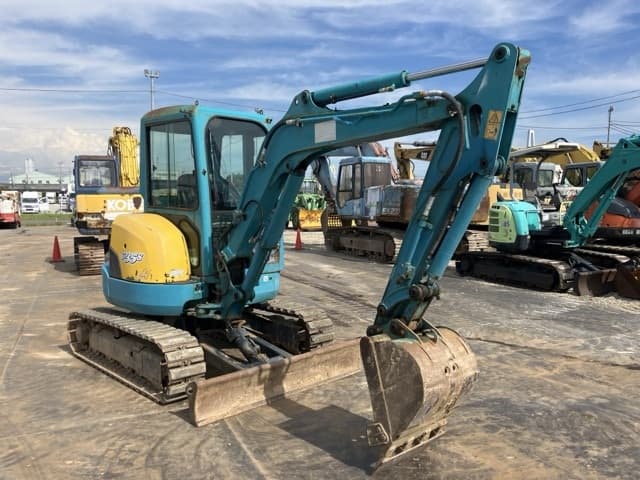 MINI EXCAVATOR — Auction (lot 8457-50027)