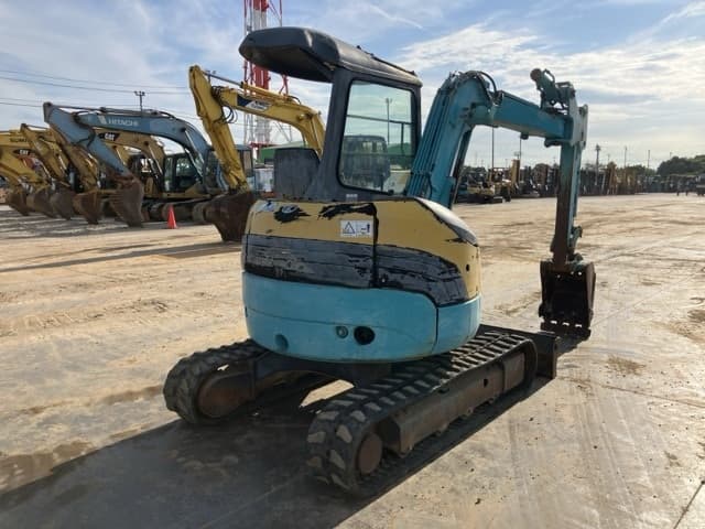 MINI EXCAVATOR — Auction (lot 8457-50028)