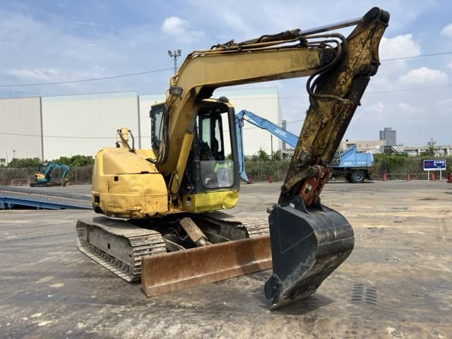 EXCAVATOR — Auction (lot 8457-50029)