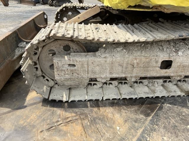 EXCAVATOR — Auction (lot 8457-50029)
