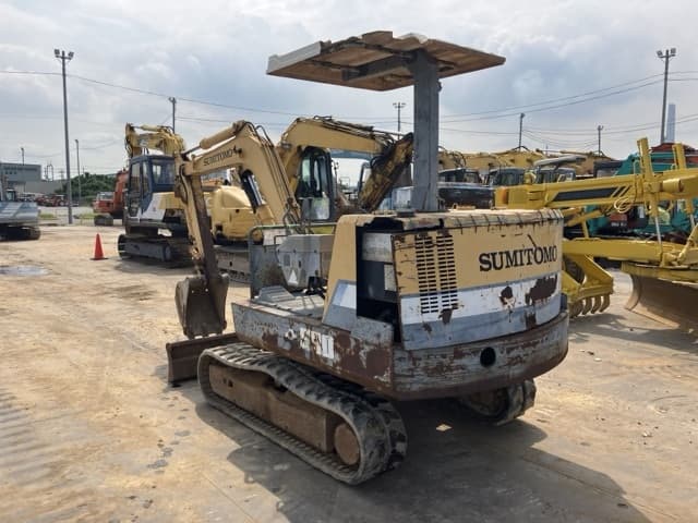 MINI EXCAVATOR — Auction (lot 8457-50030)