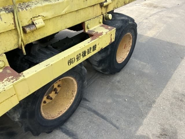 WHEEL CARRIER — Auction (lot 8457-50032)