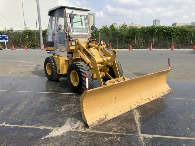 MINI WHEEL LOADER — Auction (lot 8457-50033)
