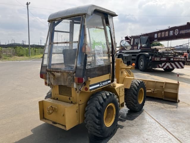 MINI WHEEL LOADER — Auction (lot 8457-50033)