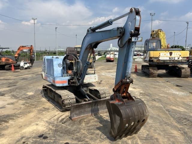 MINI EXCAVATOR — Auction (lot 8457-50037)