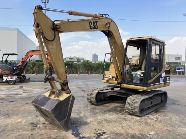 EXCAVATOR — Auction (lot 8457-50038)