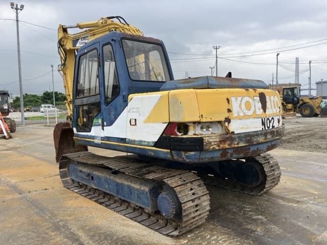 EXCAVATOR — Auction (lot 8457-50043)