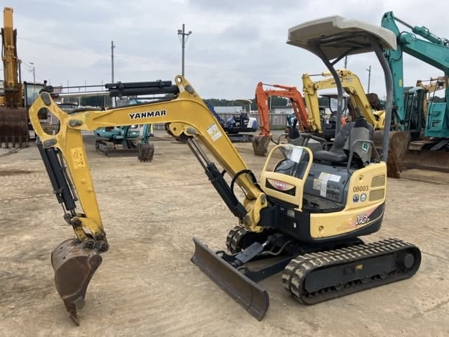 MINI EXCAVATOR — Auction (lot 8457-502)