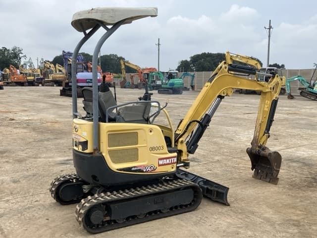 MINI EXCAVATOR — Auction (lot 8457-502)