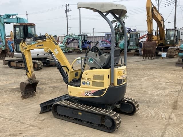 MINI EXCAVATOR — Auction (lot 8457-502)