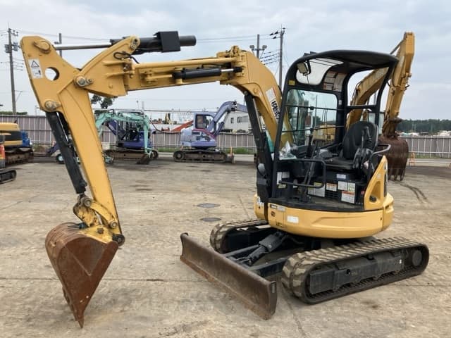 MINI EXCAVATOR — Auction (lot 8457-503)