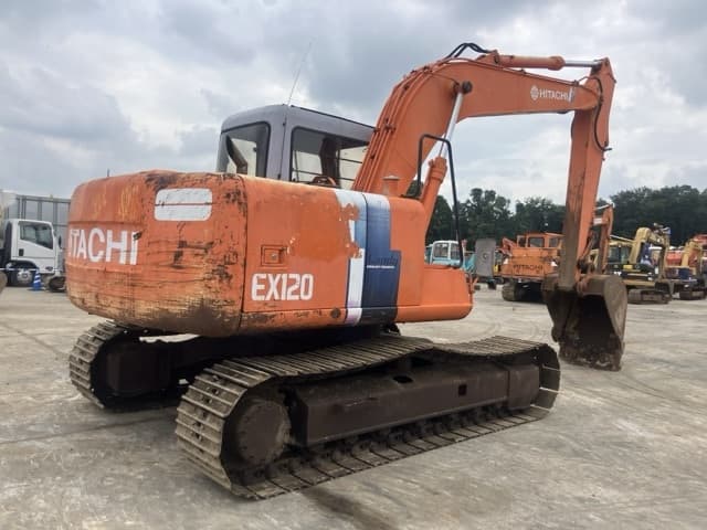 EXCAVATOR — Auction (lot 8457-506)