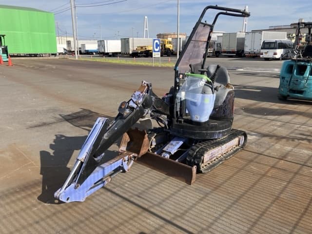 MINI EXCAVATOR — Auction (lot 8457-50801)