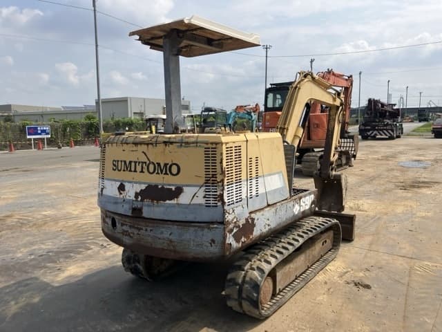 MINI EXCAVATOR — Auction (lot 8457-50804)
