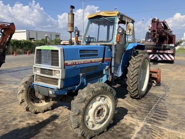 Tractor — Auction (lot 8457-51003)