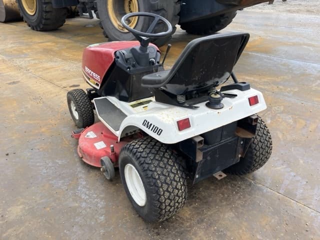 MOWING MACHINE — Auction (lot 8457-51004)