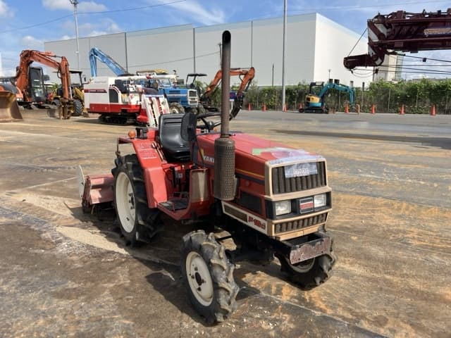 Tractor — Auction (lot 8457-51006)