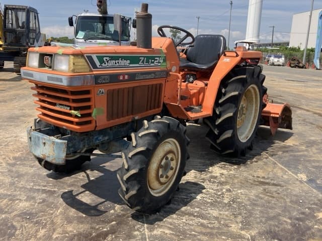 Tractor — Auction (lot 8457-51012)