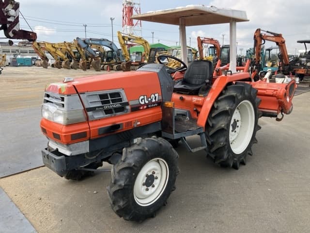 Tractor — Auction (lot 8457-51017)