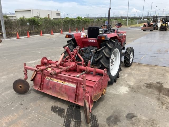 Tractor — Auction (lot 8457-51021)