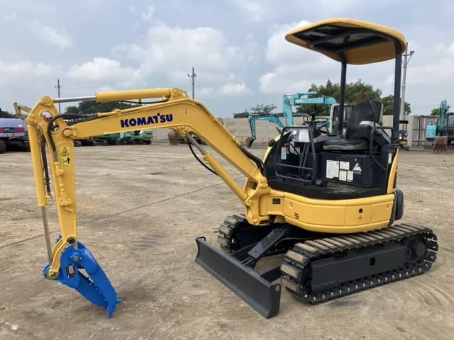 MINI EXCAVATOR — Auction (lot 8457-513)