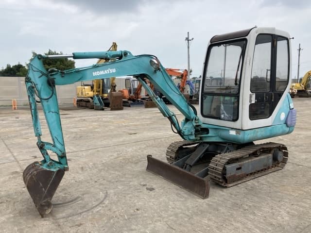 MINI EXCAVATOR — Auction (lot 8457-514)