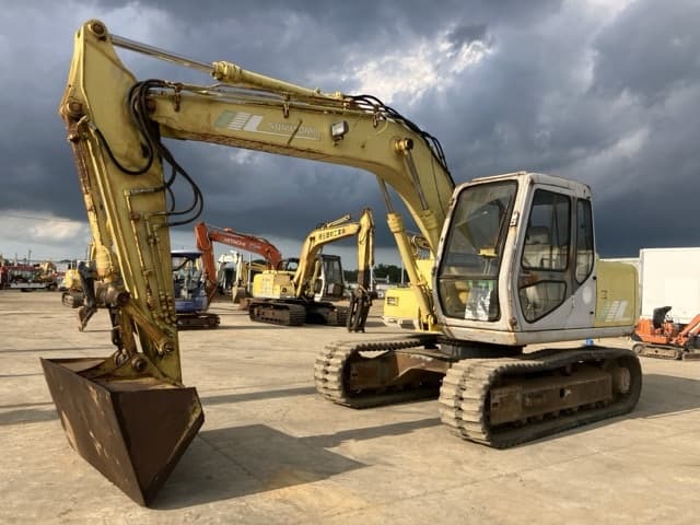 EXCAVATOR — Auction (lot 8457-515)