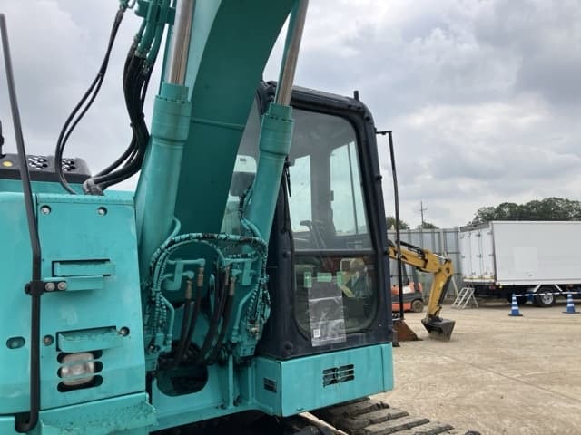 EXCAVATOR — Auction (lot 8457-517)