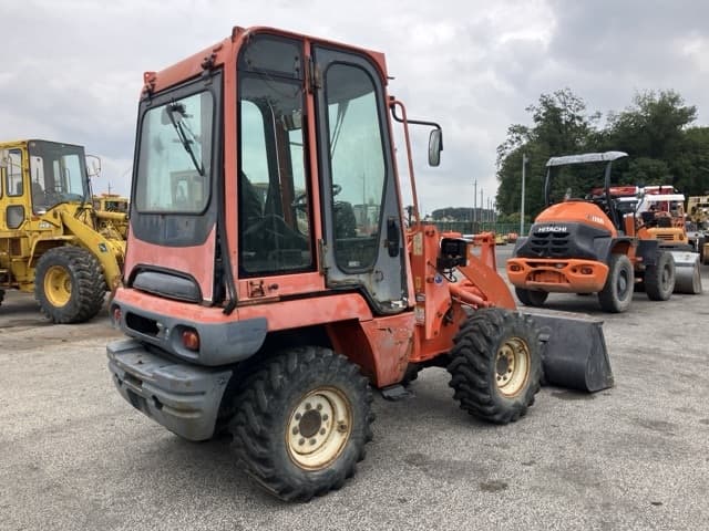 MINI WHEEL LOADER — Auction (lot 8457-518)