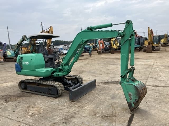 MINI EXCAVATOR — Auction (lot 8457-519)
