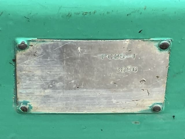 MINI EXCAVATOR — Auction (lot 8457-519)