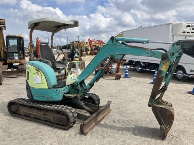 MINI EXCAVATOR — Auction (lot 8457-52)