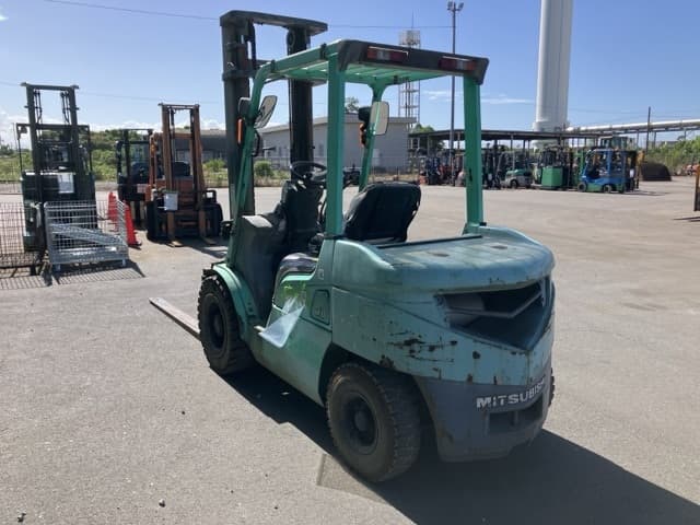 Forklift — Auction (lot 8457-52002)
