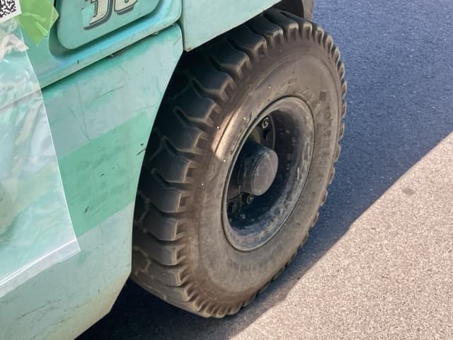 Forklift — Auction (lot 8457-52002)