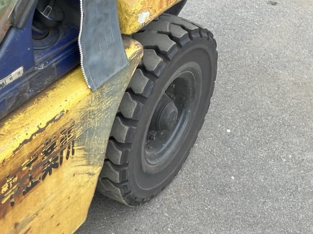 Forklift — Auction (lot 8457-52003)