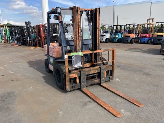 Forklift — Auction (lot 8457-52004)