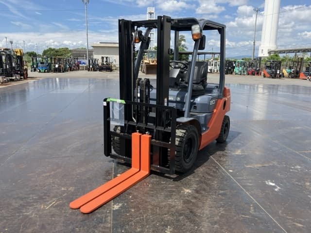 Forklift — Auction (lot 8457-52006)