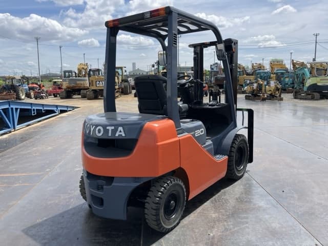 Forklift — Auction (lot 8457-52006)
