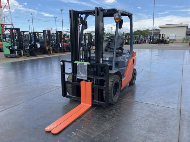 Forklift — Auction (lot 8457-52007)