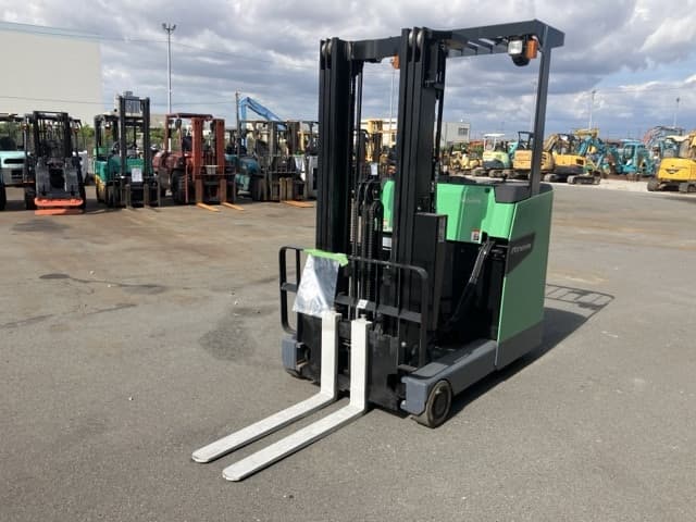 Reach Forklift — Auction (lot 8457-52010)