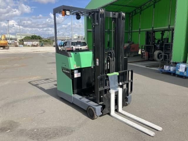 Reach Forklift — Auction (lot 8457-52010)