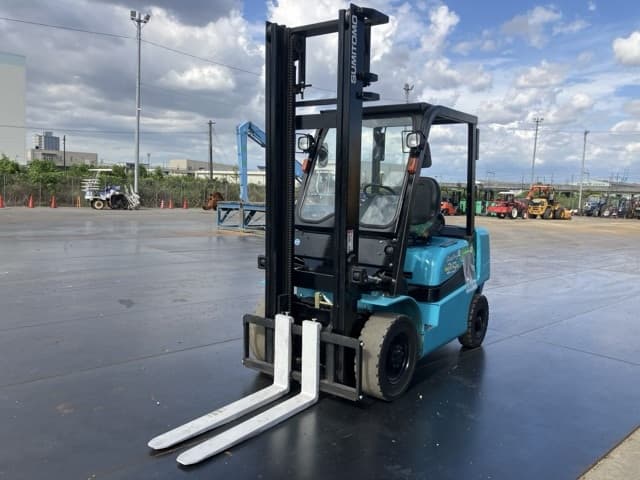 Forklift — Auction (lot 8457-52011)