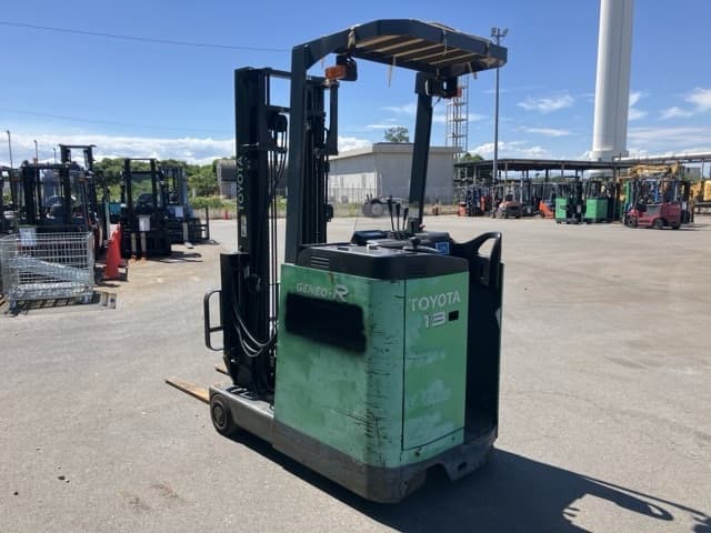 Reach Forklift — Auction (lot 8457-52019)