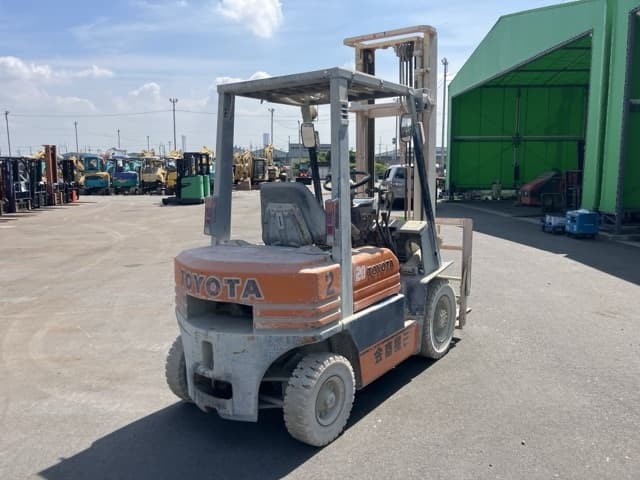 Forklift — Auction (lot 8457-52020)